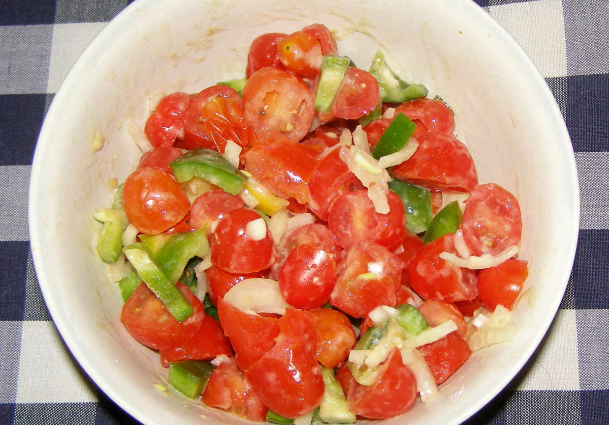 koktajlowe pomidorki na przegryzkę... foto