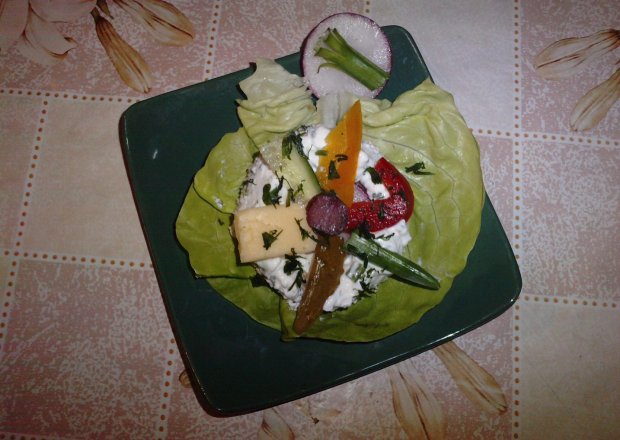 Fotografia przedstawiająca Kolorowa kanapka dla niejadka
