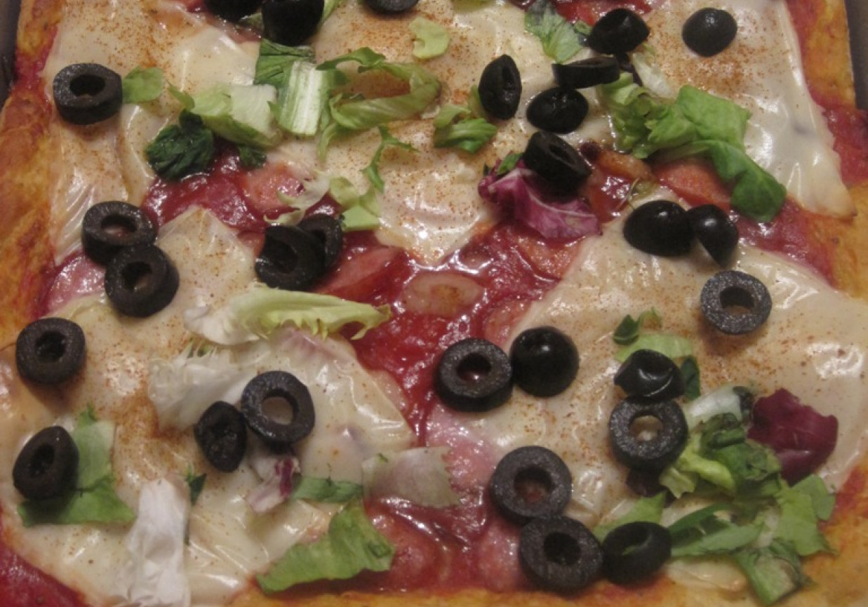 Kolorowa pizza Joli foto