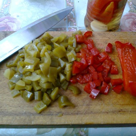 Krok 1 - Kolorowa sałatka z marynowanych warzyw foto