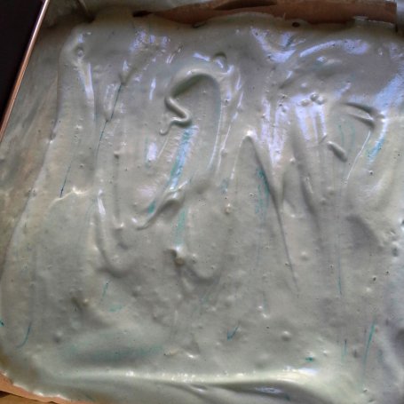 Krok 1 - Kolorowe ciasto biszkoptowe foto