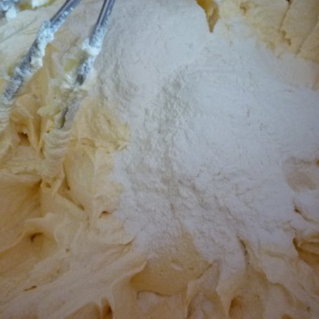 Krok 2 - Kolorowe ciasto z serem foto