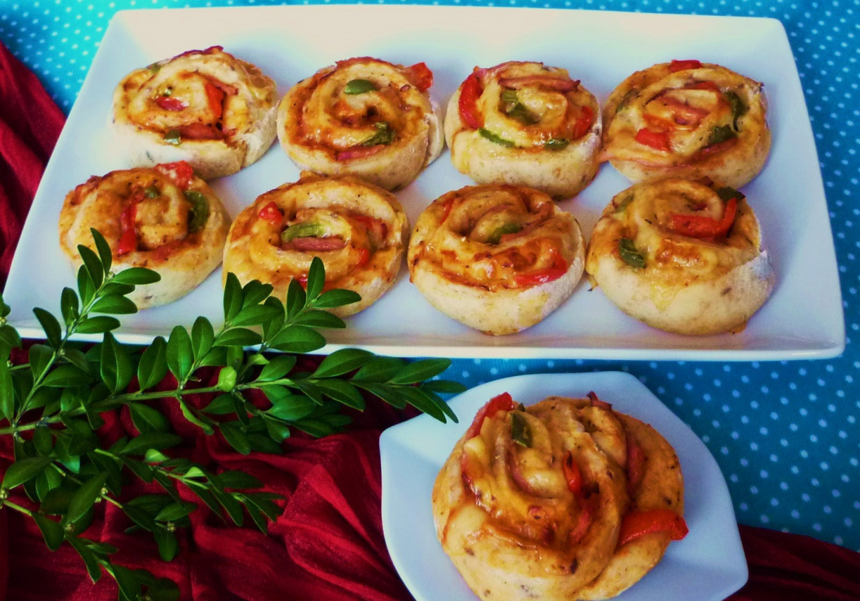 Kolorowe mini pizze foto