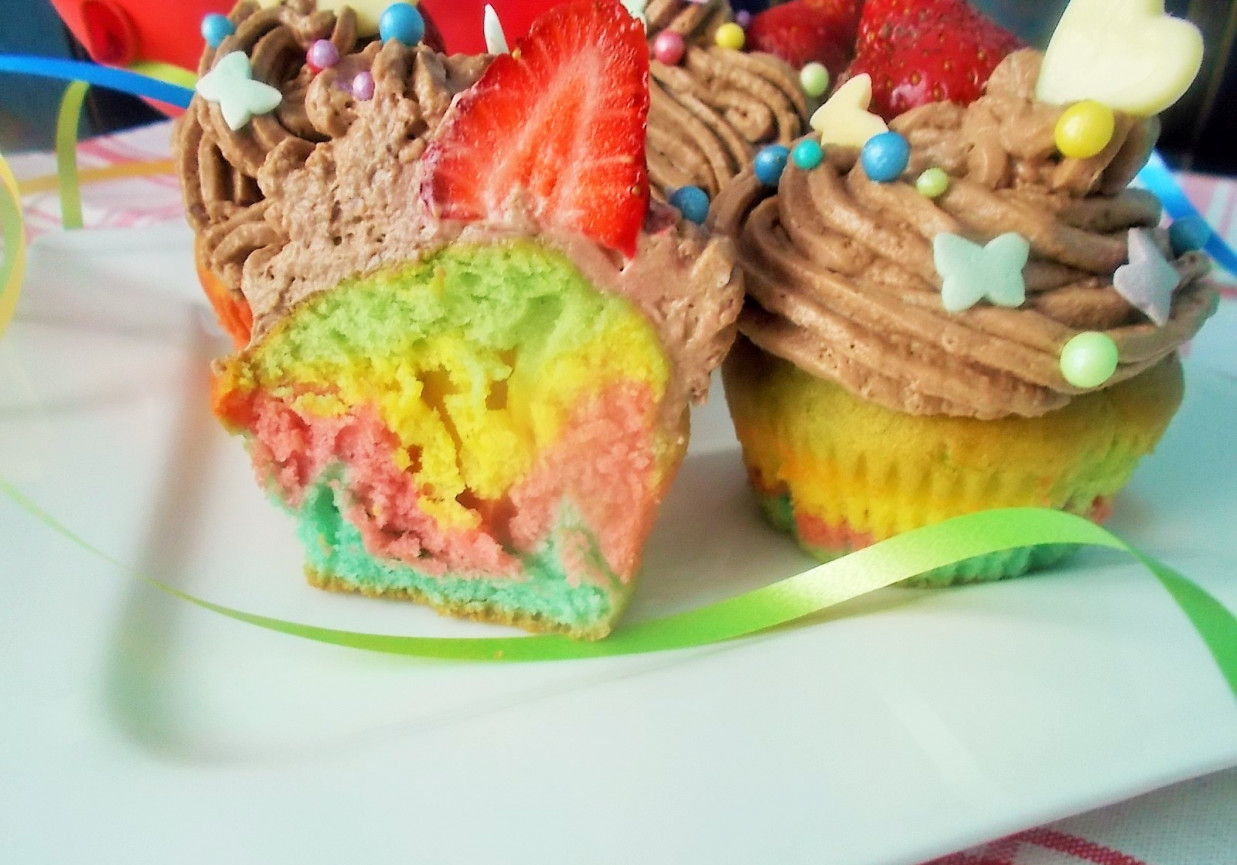 Kolorowe muffinki foto