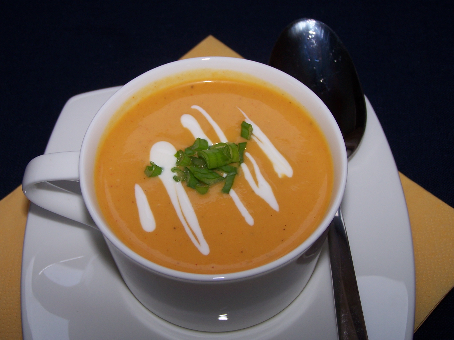 Kolorowe zupy zdrowe, czyli kremów ciąg dalszy :)