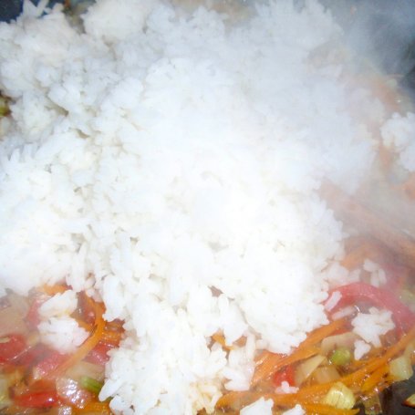 Krok 7 - Kolorowy ryż na ciepło foto