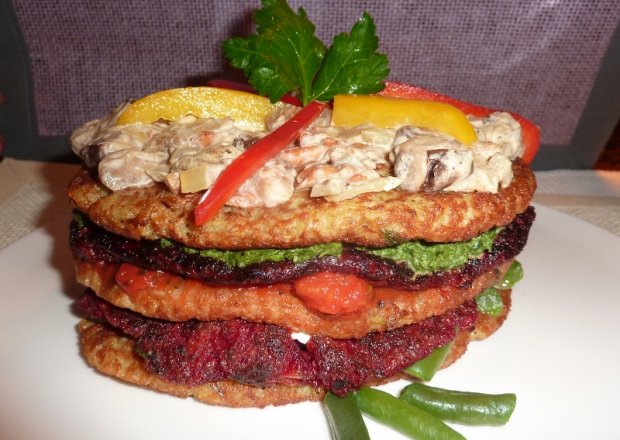 Fotografia przedstawiająca Kolorowy torcik obiadowy