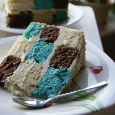 Krok 4 - Kolorowy tort w kratkę z cytrusową nutą foto