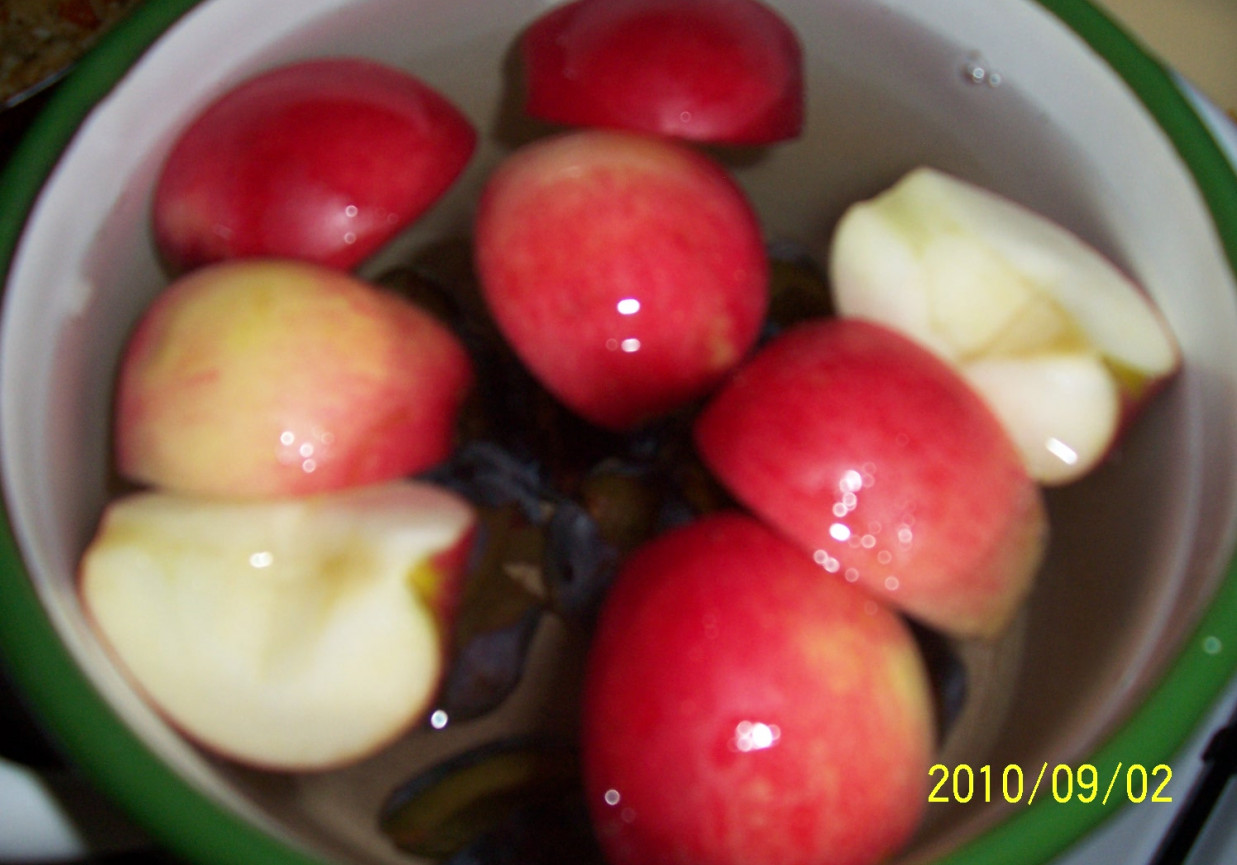 kompot jabłkowo-śliwkowy foto