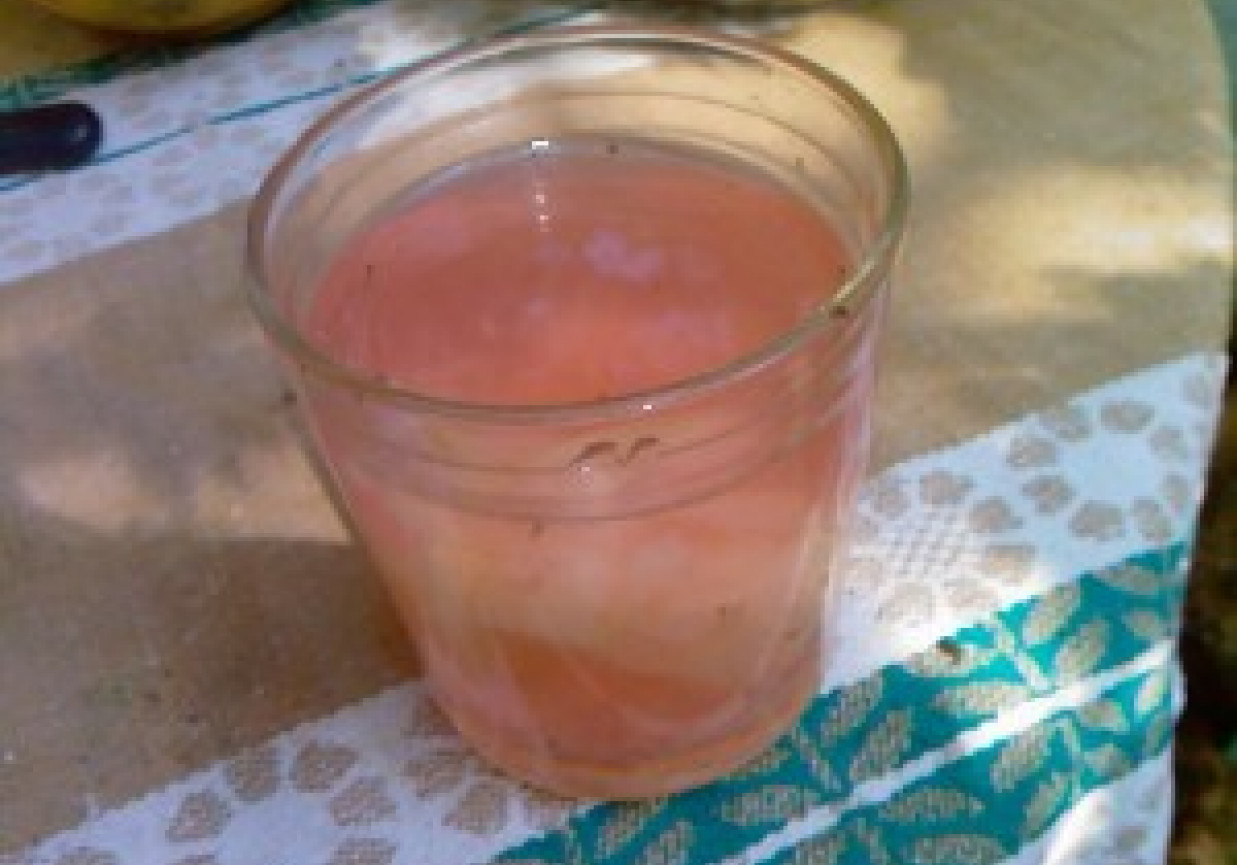 Kompot jabłkowy z sokiem z malin foto