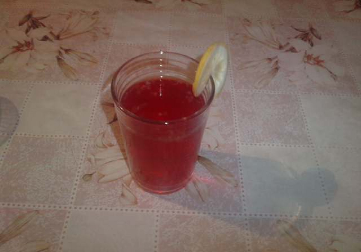 Kompot malinowy. foto