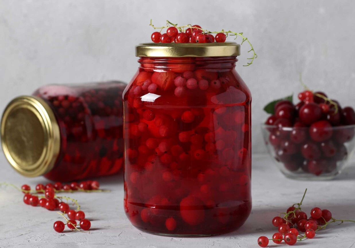 Kompot z czerwonej porzeczki na zimę DoradcaSmaku.pl