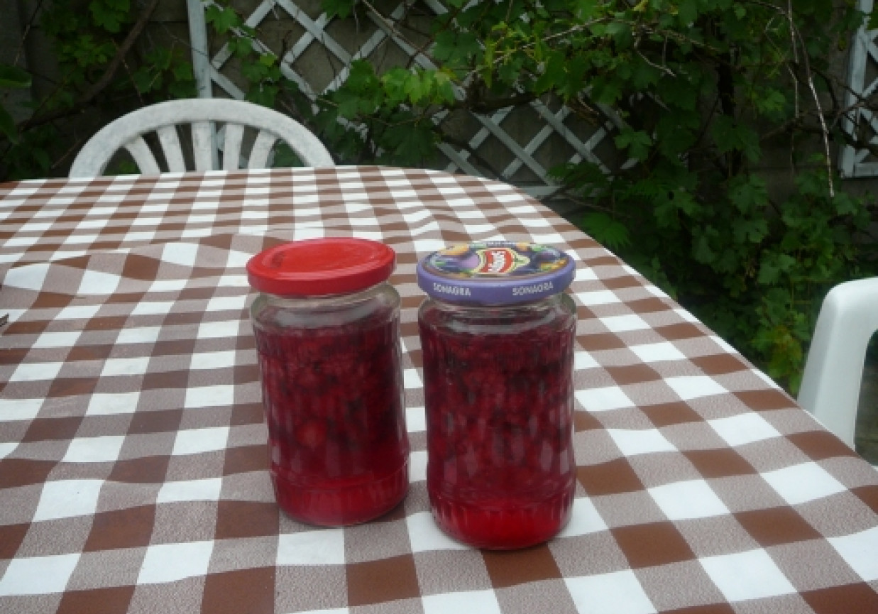 Kompoty z malin z syropem z bzu foto