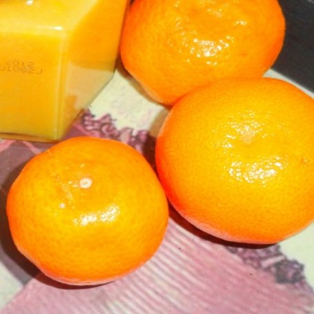 Krok 1 - Konfitura mandarynkowa z limonkami foto