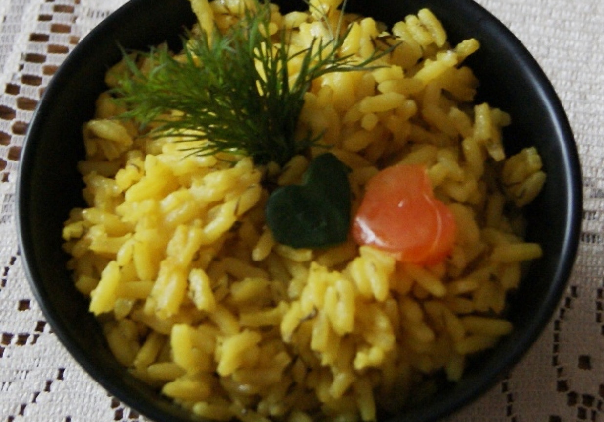 Koperkowy ryż na bulionie : foto