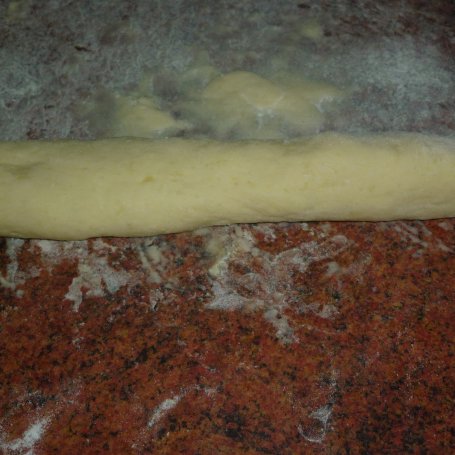 Krok 6 - Kopytka ziemniaczane z masełkiem i cukrem  foto