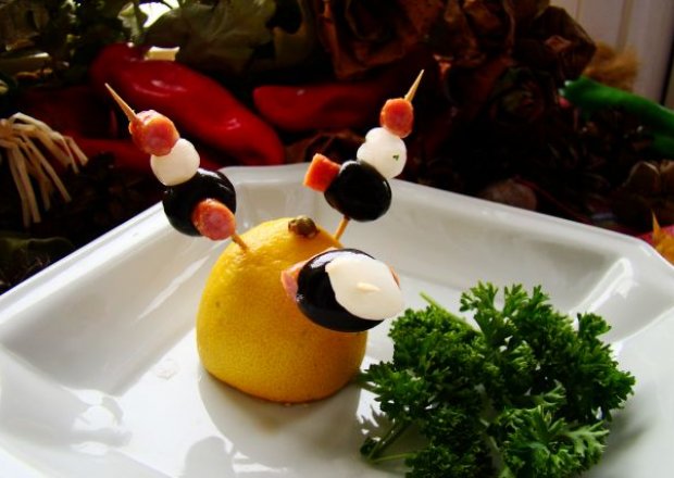 Fotografia przedstawiająca Koreczki z oliwkami