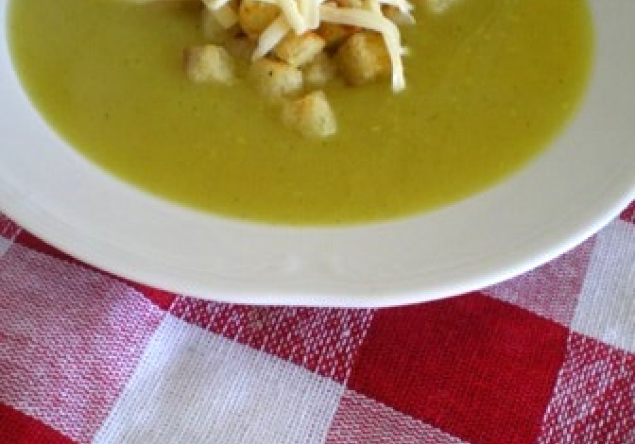 Korsykańska zupa czosnkowa foto