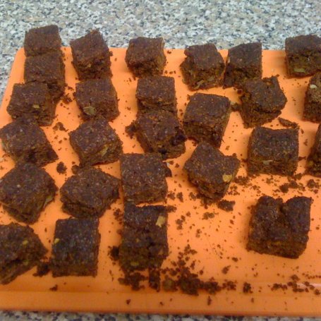 Krok 4 - Kostka bajaderkowa w deserowej czekoladzie foto