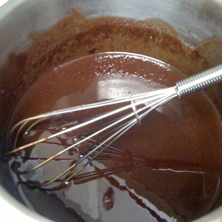 Krok 1 - Kostka bajaderkowa w deserowej czekoladzie foto