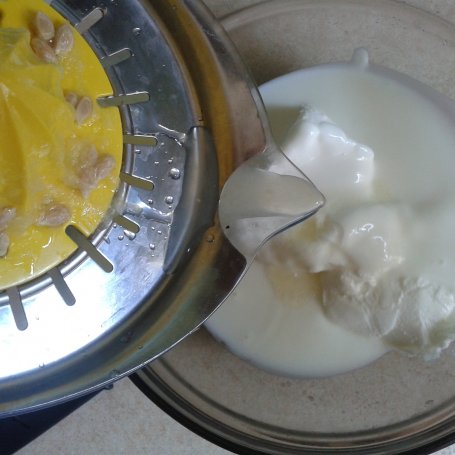 Krok 3 - Kostka brzoskwiniowo-jogurtowa z chia foto