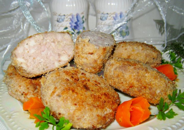 Fotografia przedstawiająca Kotleciki bardzo mięsne
