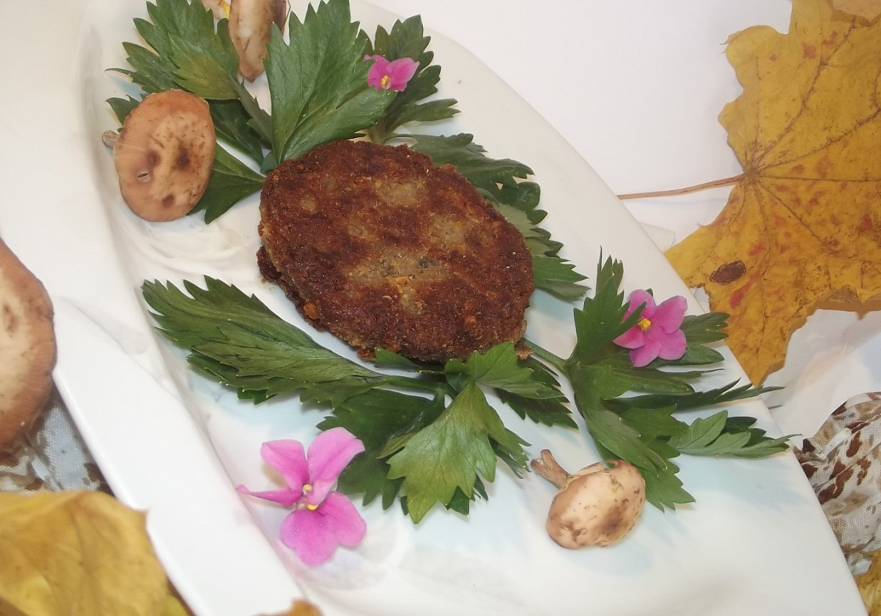 Kotleciki - hamburgery grzybowe foto