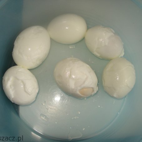 Krok 4 - Kotleciki jajeczne podane z sosem pieczarkowo-koperkowym oraz ryżem foto