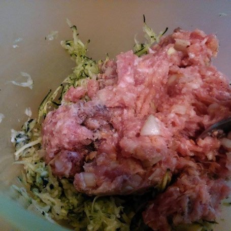 Krok 2 - Kotleciki mielone z cukinią :) foto