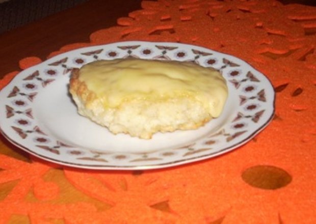 Fotografia przedstawiająca kotleciki ryżowe z serem