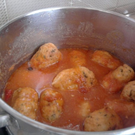Krok 3 - Kotleciki w sosie pomidorowo-paprykowym foto