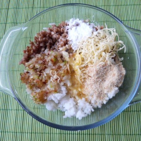 Krok 1 - Kotleciki z kaszy gryczanej i ryżu foto