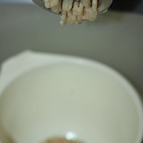 Krok 1 - Kotleciki z piersi z ryżem i sałatką foto