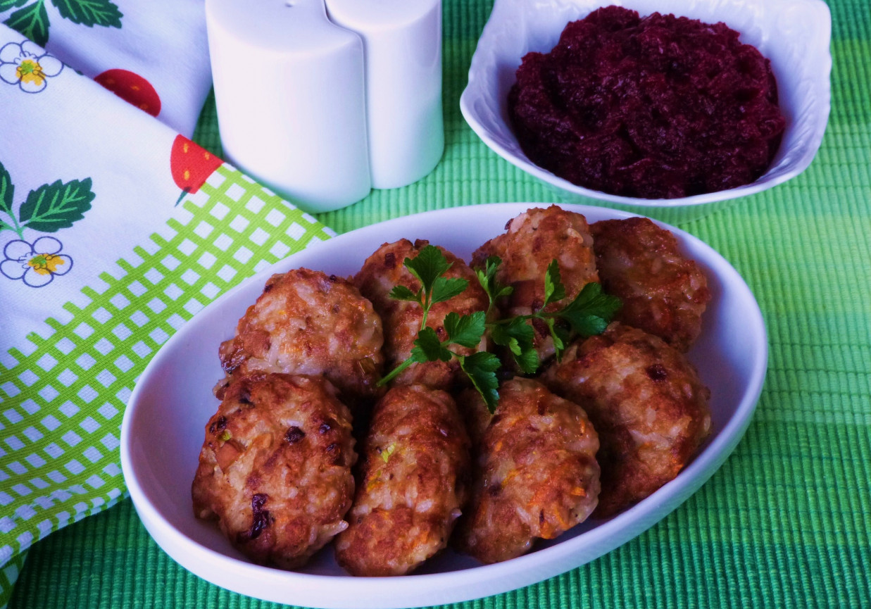 Kotleciki z ryżem i pieczarkami  foto