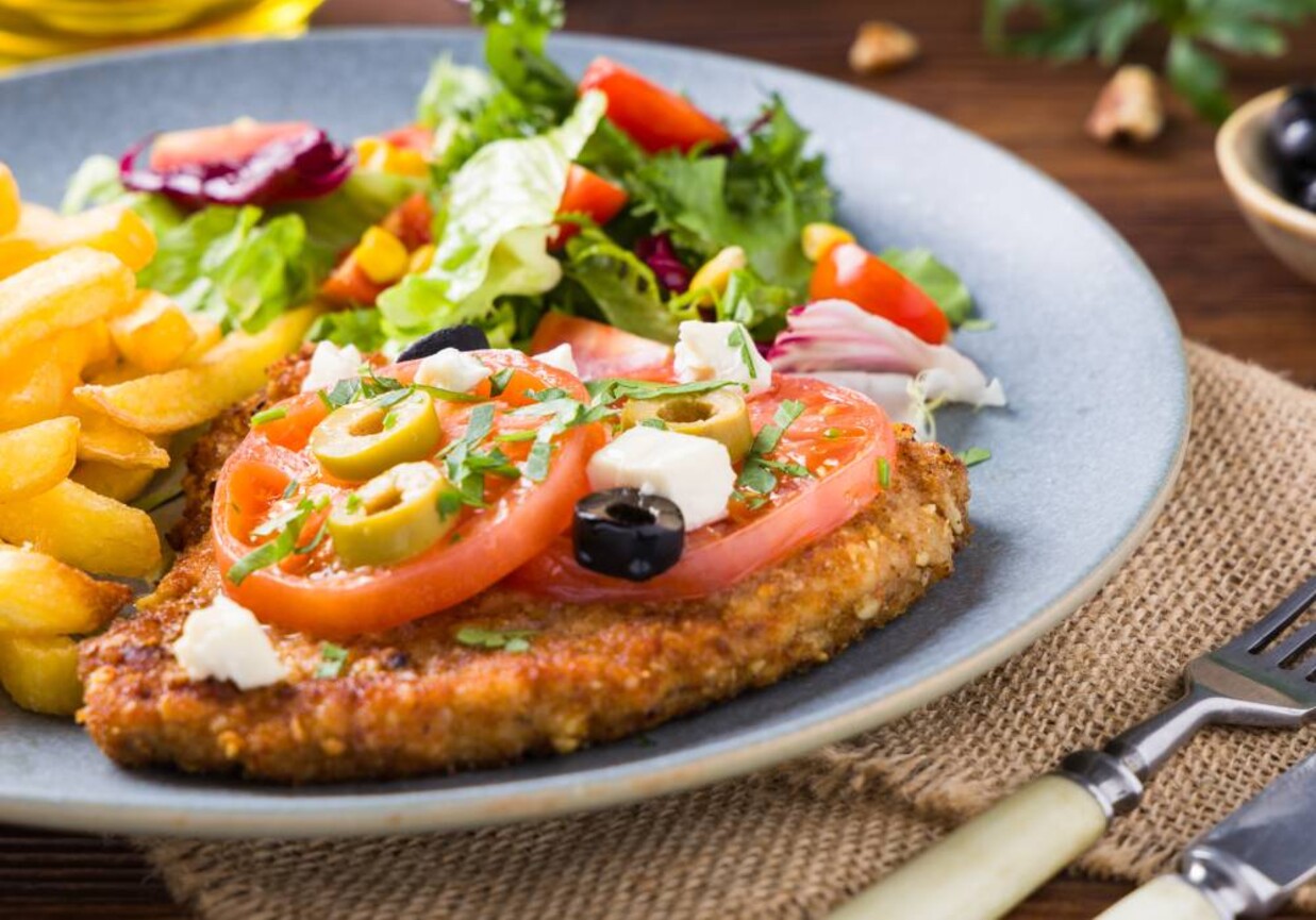 Kotlet schabowy po grecku foto