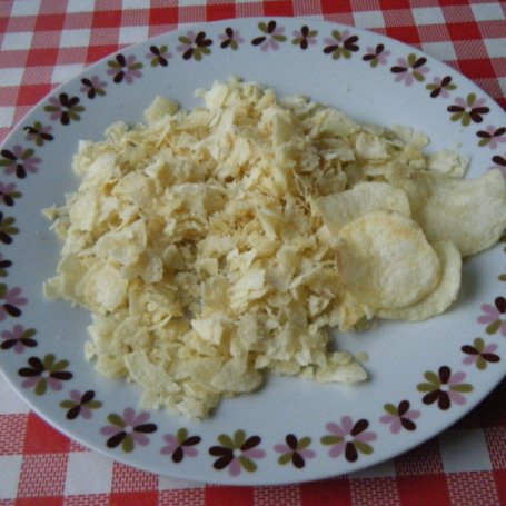 Krok 1 - Kotlet schabowy w panierce z chipsów foto