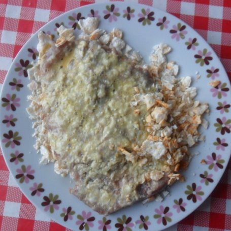Krok 2 - Kotlet schabowy z chrzanem w prażynkach foto