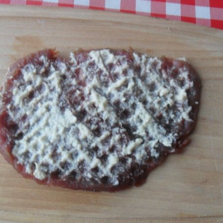Krok 1 - Kotlet schabowy z chrzanem w prażynkach foto