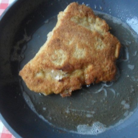 Krok 3 - Kotlet schabowy z omletem i pieczarkami foto