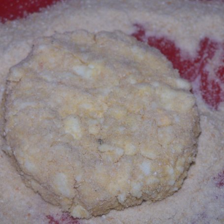 Krok 4 - Kotlety jajeczne nieco wzbogacone, czyli z dodatkiem mozzarelli! foto