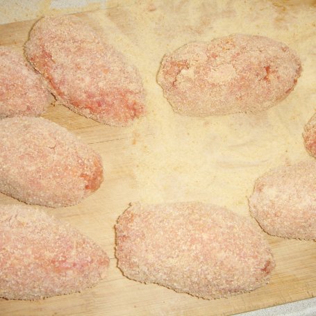 Krok 3 - Kotlety mielone drobiowo-wieprzowe z pieczarkami marynowanymi foto