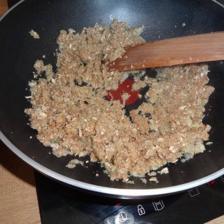 Krok 3 - Kotlety mielone z farszem pieczarkowym foto
