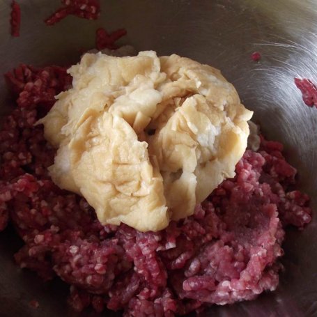 Krok 2 - Kotlety mielone z koperkiem foto