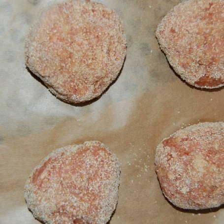 Krok 5 - Kotlety mielone z piekarnika pieczarką nadziane foto