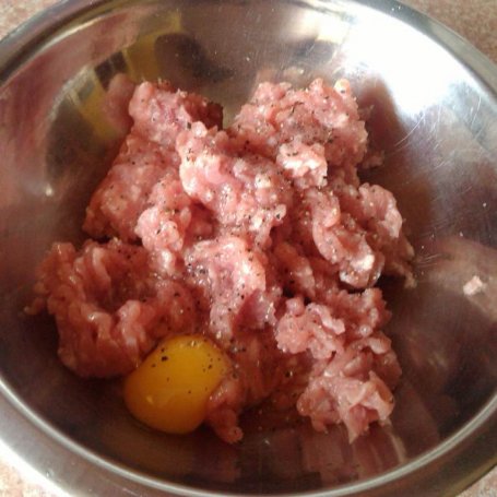 Krok 1 - Kotlety mielone ze szczypiorkiem foto