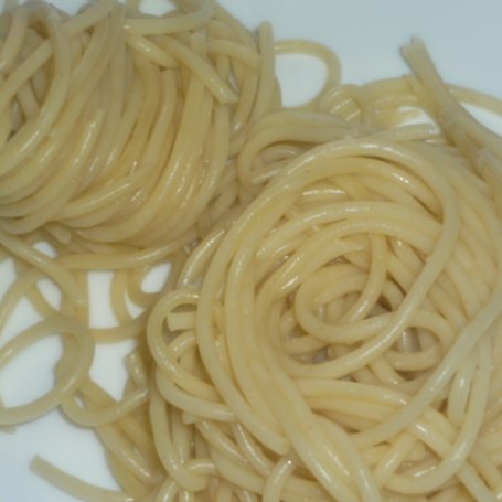 Krok 5 - Kotlety rybne na spagetti w  migdałach na maśle foto