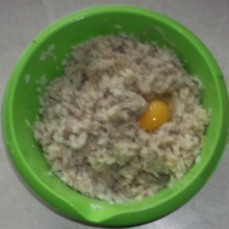 Krok 3 - kotlety ryżowe z mięsem mielonym  foto