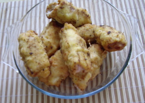 Fotografia przedstawiająca kotlety z ananasem i serem