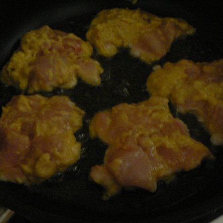 Krok 3 - Kotlety z kurczaka z majonezem foto