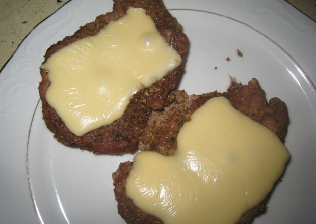 Fotografia przedstawiająca kotlety z serem